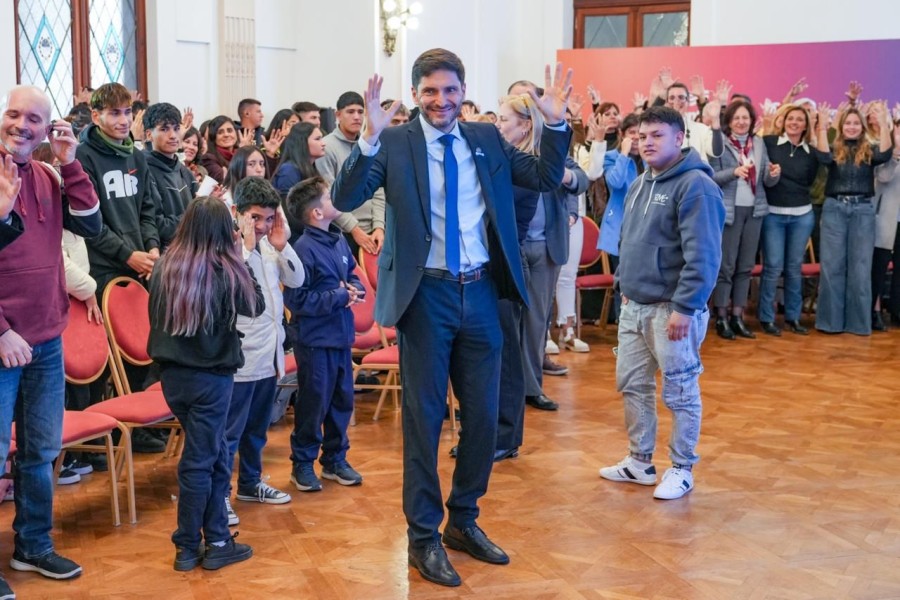 Pullaro encabez&oacute; el acto en el Sal&oacute;n Blanco de la Casa de Gobierno. (FOTO SCS)