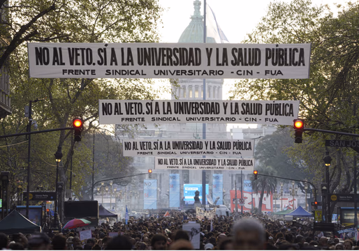 La 4&ordm; Marcha Federal Universitaria exige la aplicaci&oacute;n de la Ley de Financiamiento.