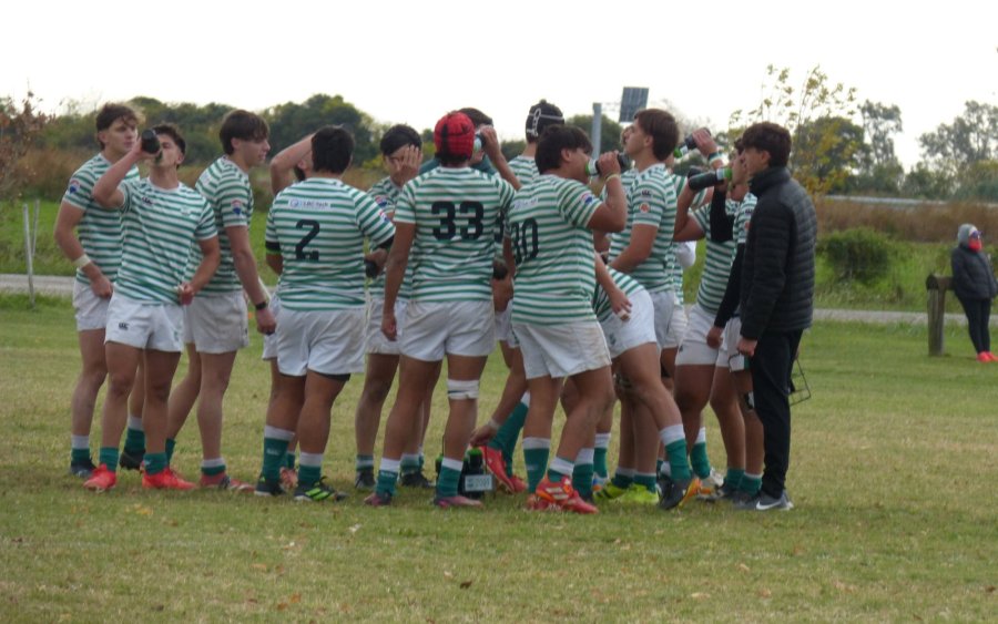 BUENA COSECHA. Los equipos juveniles de CRAR tuvieron un feliz s&aacute;bado.