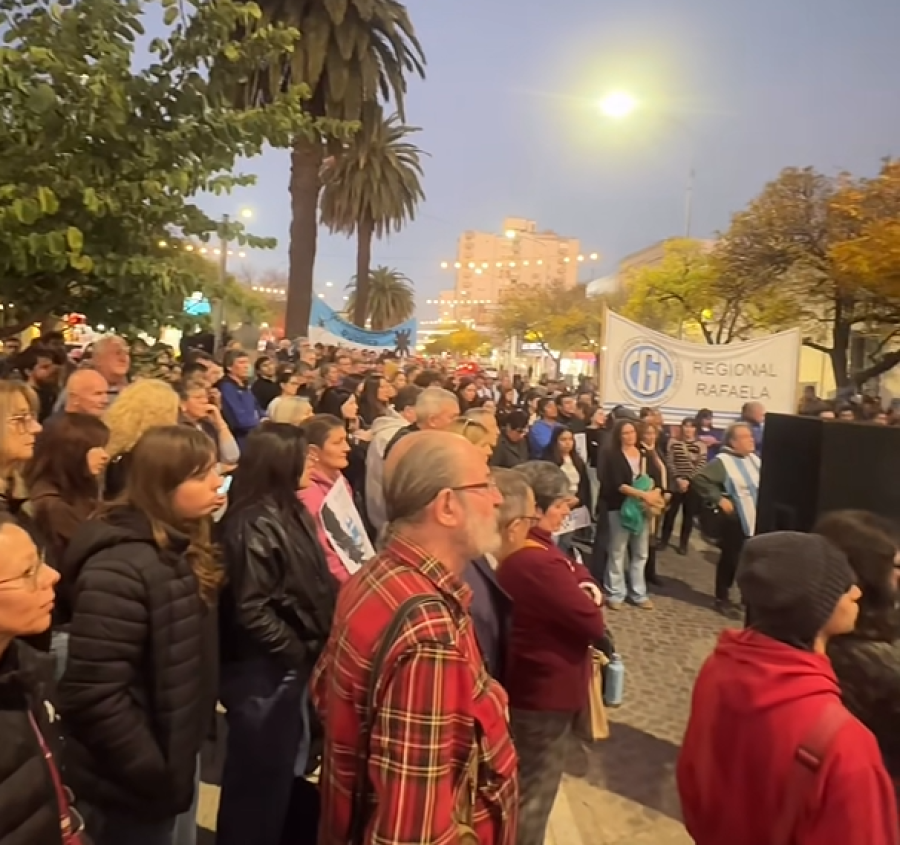 La Marcha Universitaria cont&oacute; con una importante participaci&oacute;n en Rafaela.