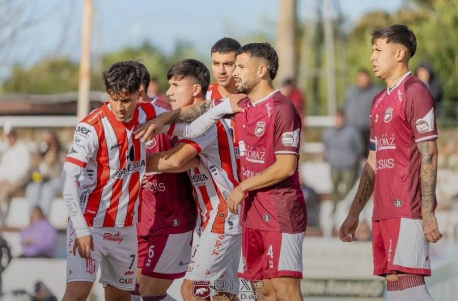 ENFOCADO EN LO QUE VIENE. El Le&oacute;n ya dej&oacute; atr&aacute;s el partido en Villa Ramallo (foto) y quiere terminar con el invicto de Douglas.