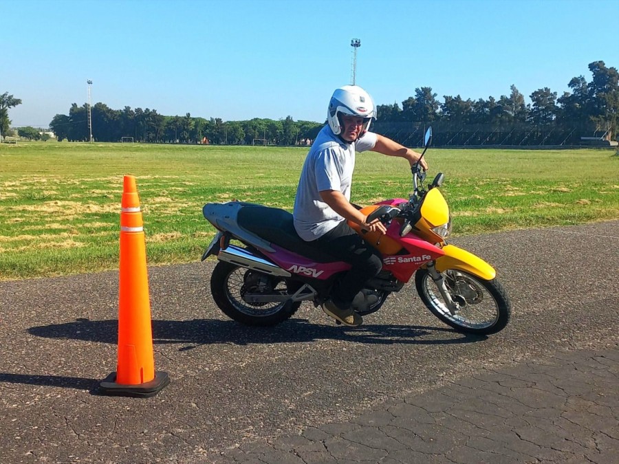 Nuevo examen pr&aacute;ctico para quienes aspiren a obtener la licencia de conducir motos.