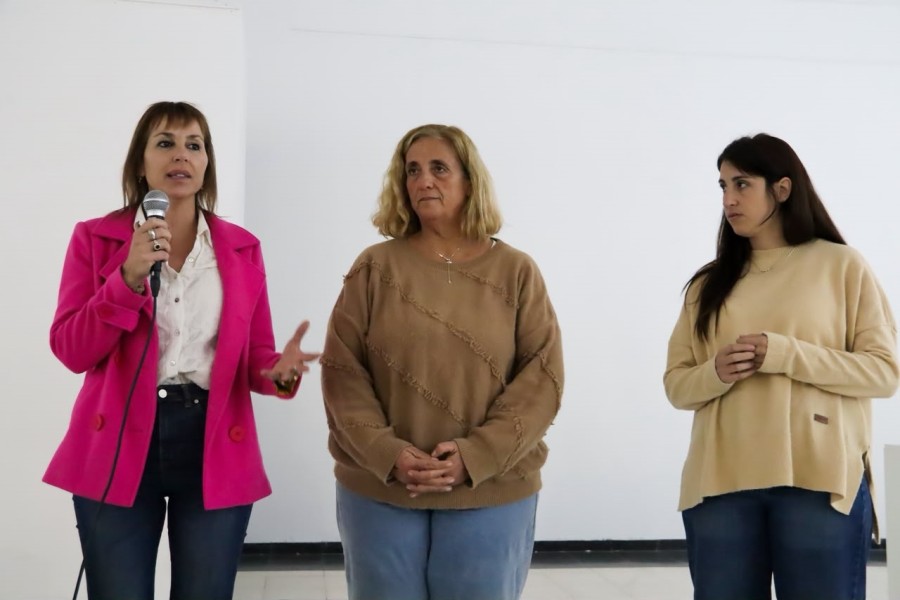 El encuentro se llev&oacute; a cabo en la Sala IV del Complejo Cultural del Viejo Mercado.