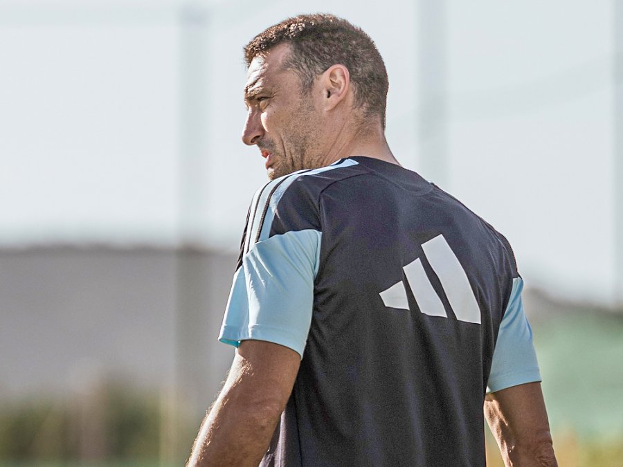El cuerpo t&eacute;cnico de la Selecci&oacute;n Argentina, encabezado por Lionel Scaloni, envi&oacute; a la FIFA la prelista oficial para la Copa Mundial 2026.
