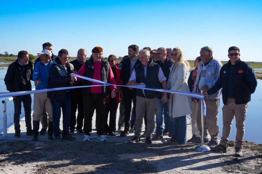 El gobernador de Santa Fe, Maximiliano Pullaro, inaugur&oacute; este martes el nuevo puente El C&aacute;ntaro.