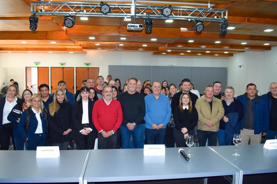 REUNION. Durante la jornada se analizaron los alcances de la reforma laboral aprobada a nivel nacional y su impacto sobre el empleo, los derechos laborales y las condiciones de trabajo.