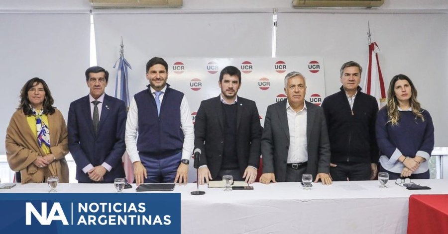 CUMBRE DE GOBERNADORES. Con la participaci&oacute;n del santafesino Maximiliano Pullaro, los mandatarios radicales se reunieron en un gesto de unidad camino al 2027.