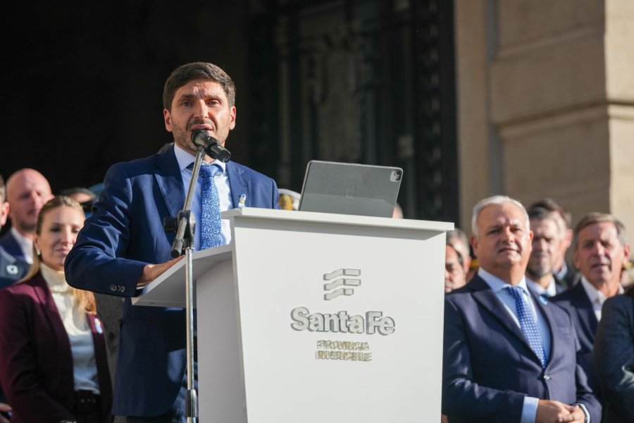 ACTO. &ldquo;Que este 25 de Mayo nos encuentre unidos alrededor de la defensa de nuestra patria y el respeto por nuestra historia", expres&oacute; Pullaro.
