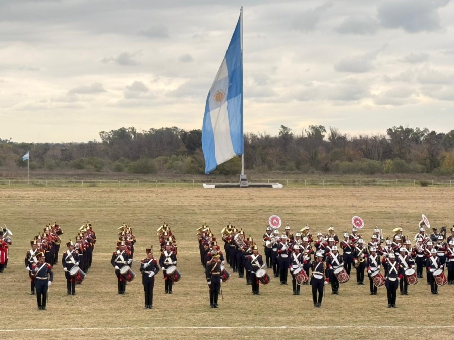 Un momento del acto central por el D&iacute;a del Ej&eacute;rcito Argentino en El Palomar.