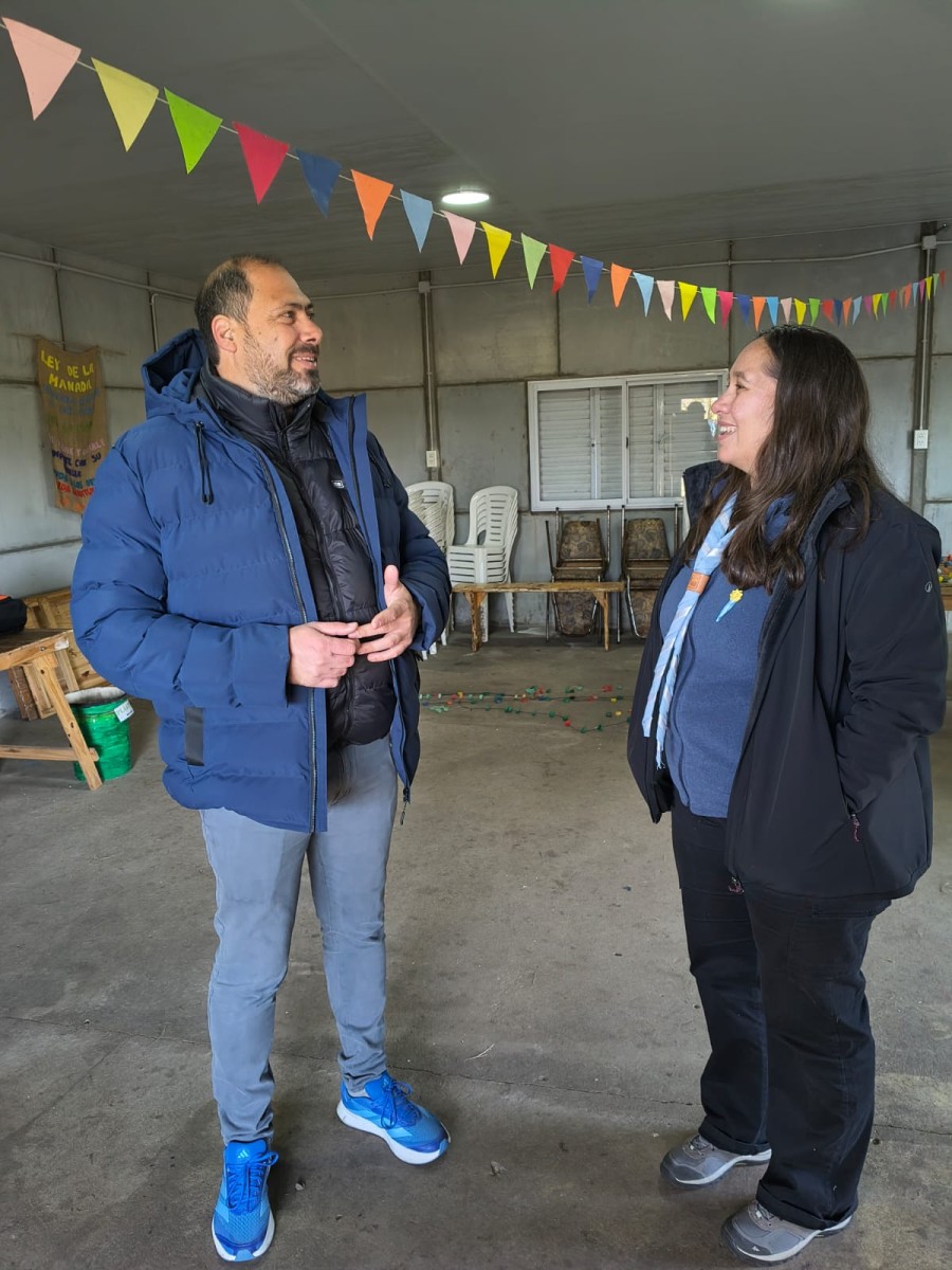 Jos&eacute; Barbero dialoga con Mar&iacute;a Luj&aacute;n Peci&ntilde;a.