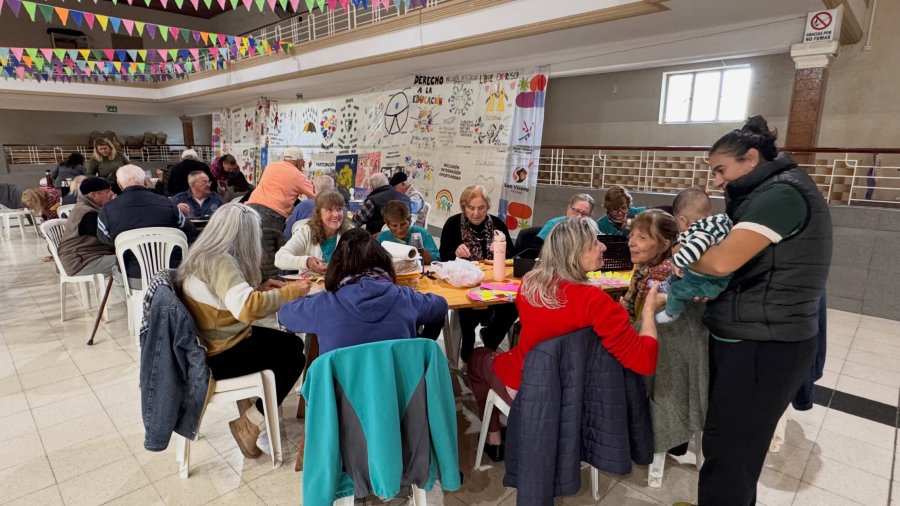 Los adultos mayores disfrutaron una jornada de encuentro y crreaci&oacute;n.