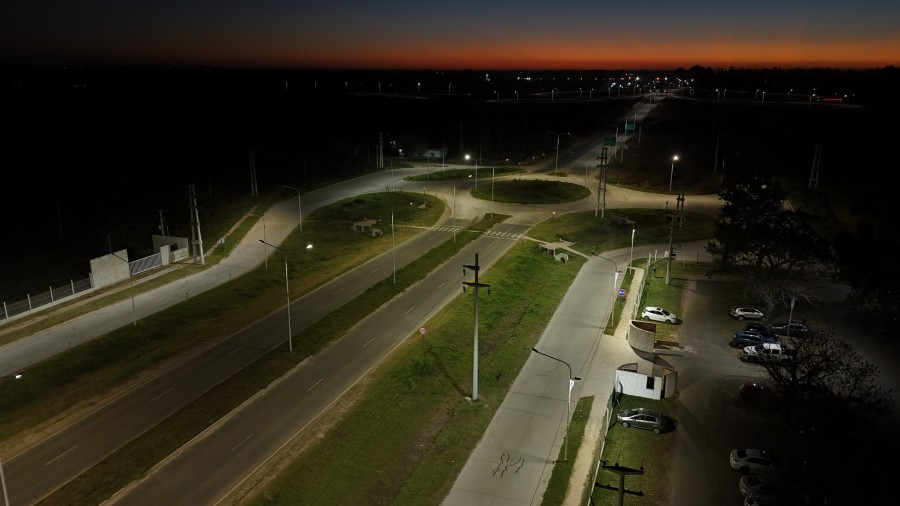 Una vista panor&aacute;mica de la obra en el acceso oeste a Rafaela.