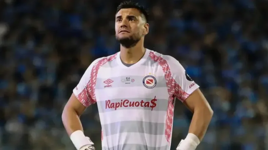 Romero tuvo un breve paso por Argentinos en 2025.