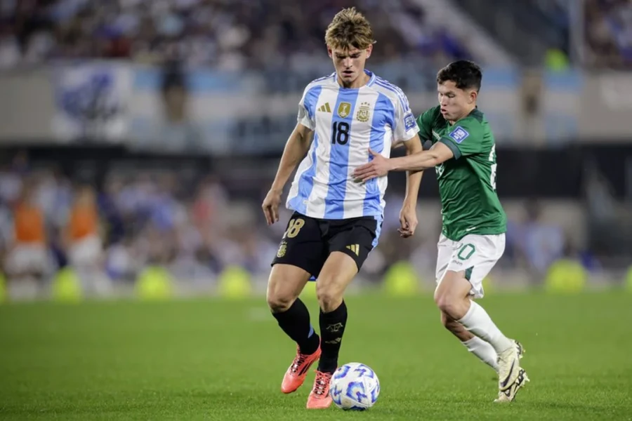 EN DUDA. El volante ofensivo del seleccionado argentino.