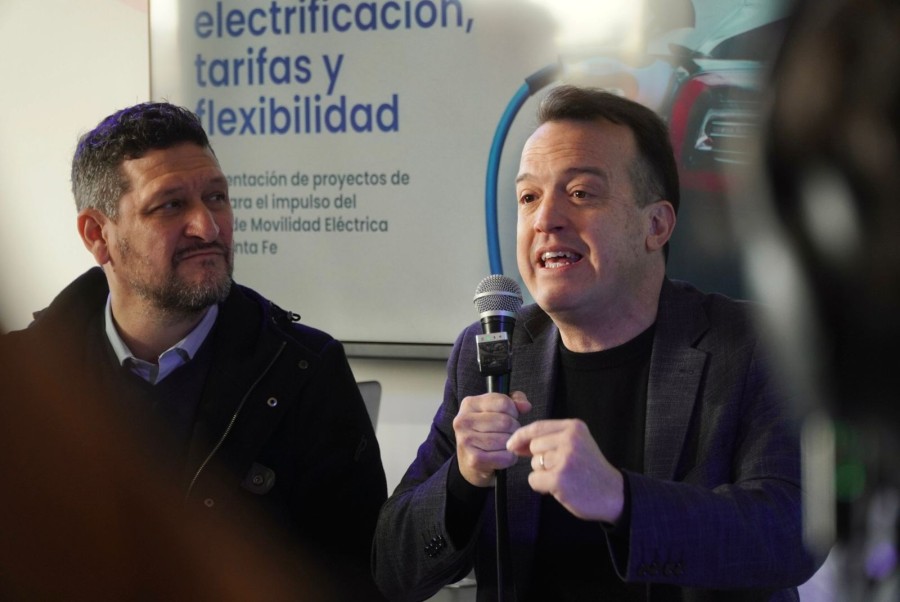 &nbsp;&ldquo;Con el nuevo esquema tarifario, un auto podr&iacute;a hacer 360 kil&oacute;metros por ocho mil pesos&rdquo;, afirm&oacute; el diputado Joaqu&iacute;n Blanco.&nbsp;