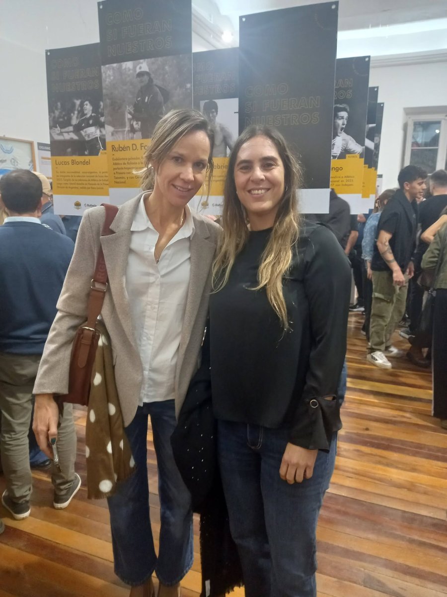 Las ex tenistas Mar&iacute;a Emiia Salerni y Florencia Molinero.