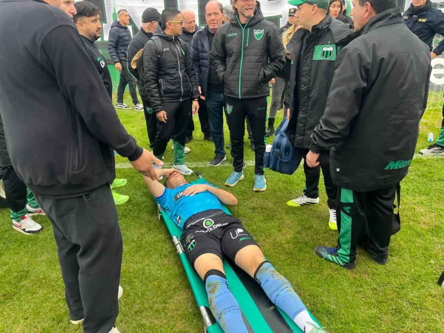 AFECTADO. El arquero de Nueva Chicago.