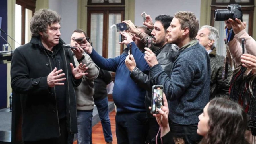 VOLVIO A ATACAR A LA PRENSA. Milei comparti&oacute; una publicaci&oacute;n en redes sociales que reaviv&oacute; el debate sobre la relaci&oacute;n entre el Gobierno y los medios de comunicaci&oacute;n.
