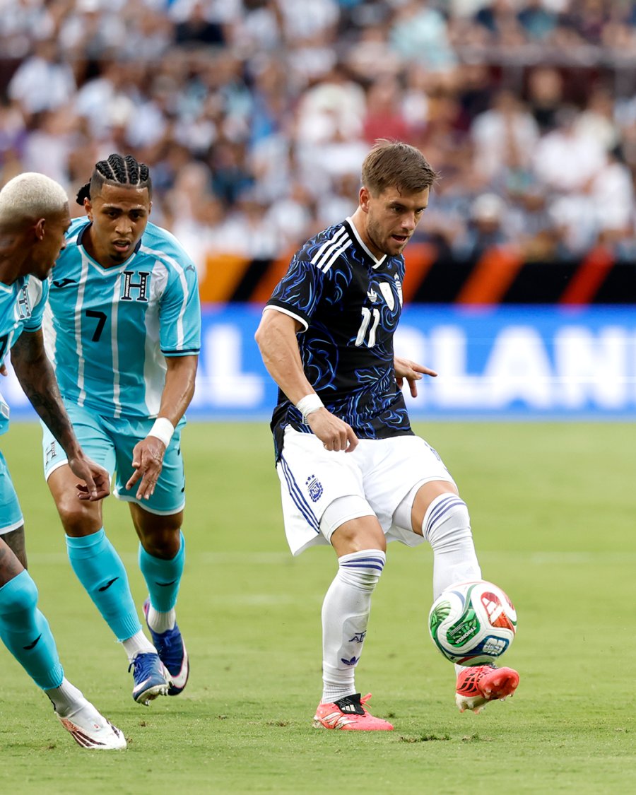 VOLANTE. Lo Celso fue parte del amistoso.