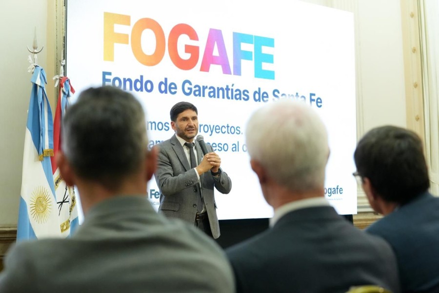 El encuentro se realiz&oacute; en el Sal&oacute;n Blanco de la Sede de Gobierno en Rosario.