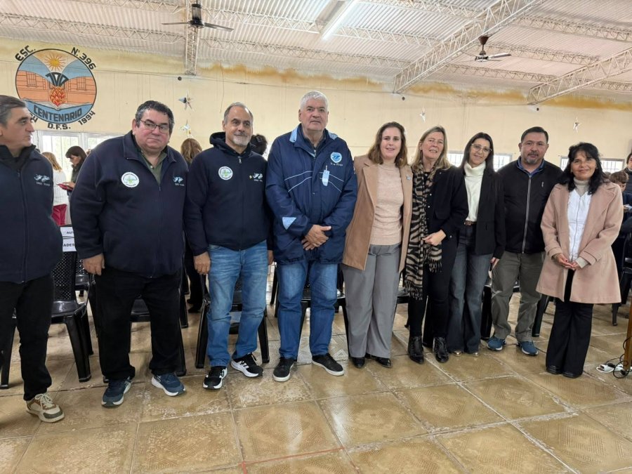 Participantes en el emotivo acto.