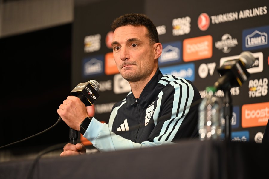 SCALONI. Analiza los reemplazos en el lateral izquierdo.