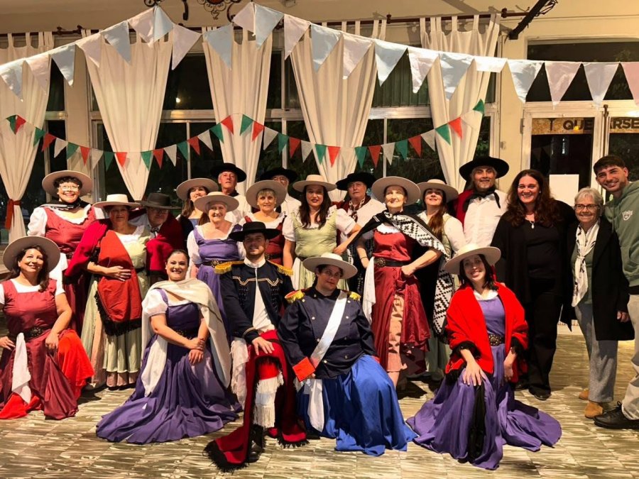 Integrantes del Ballet Comunal.