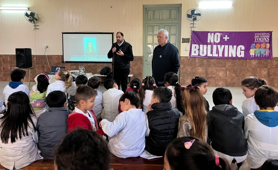 Jos&eacute; Barbero y Ar&iacute;stides &Aacute;lvarez durante el encuentro.