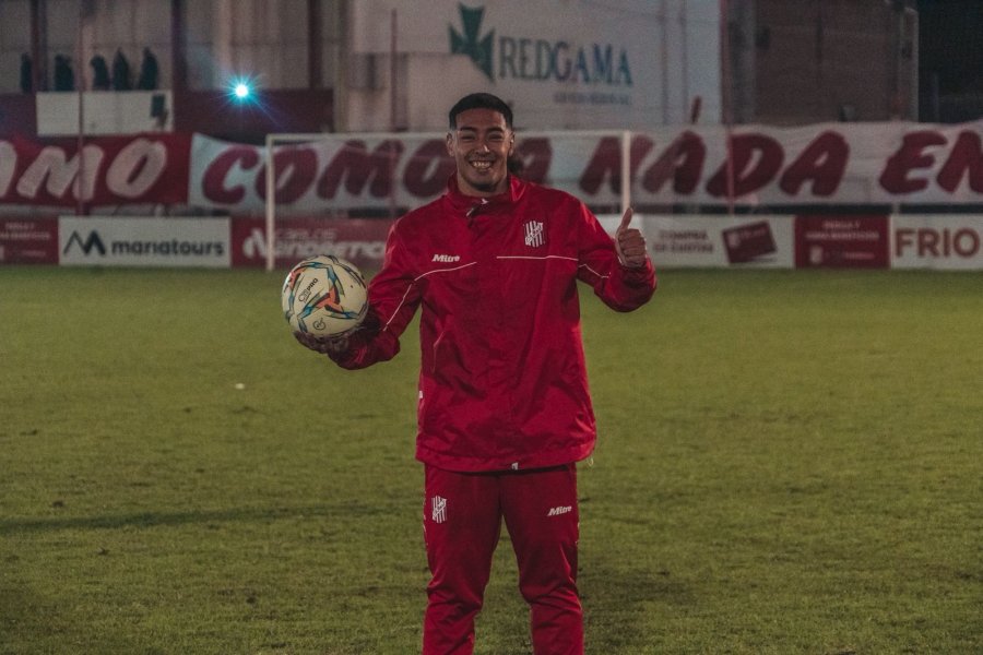 SE LLEVO LA PELOTA. Troncoso tuvo una noche perfecta.