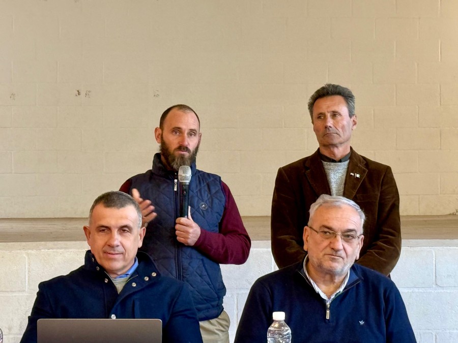 La audiencia p&uacute;blica se desarroll&oacute; en el Sal&oacute;n Comunitario de Colonia Tacurales.