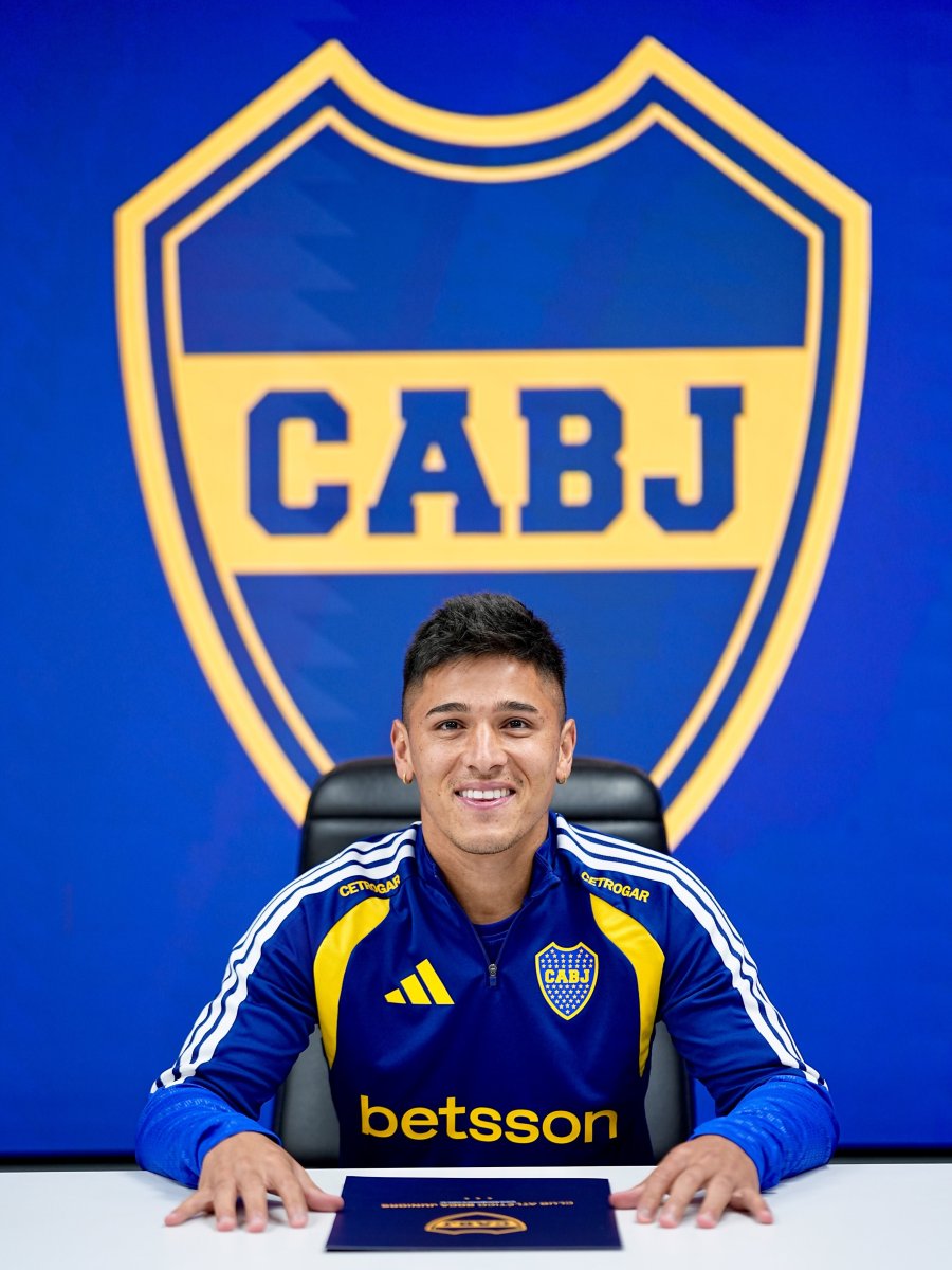 Leandro Lozano se convirti&oacute; en el primer refuerzo de Boca en el mercado de pases.