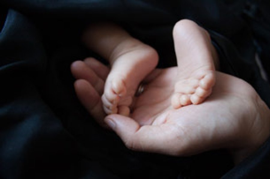 Esta sencilla prueba, realizada en los primeros d&iacute;as de vida de un beb&eacute;, puede detectar enfermedades graves, algunas raras y silenciosas, antes de que den la cara.