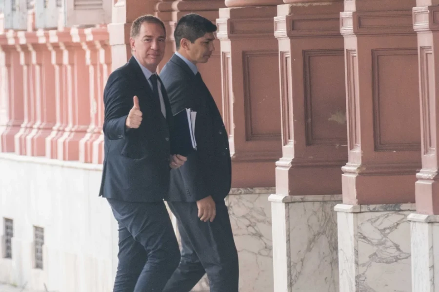 Nuevo Gabinete: Milei redefine la gesti&oacute;n con el ascenso de Santilli para dejar atr&aacute;s el cap&iacute;tulo Adorni
