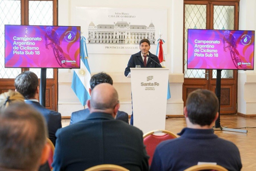 Rumbo a los Juegos Suramericanos, el gobernador Pullaro reivindic&oacute; al deporte como una pol&iacute;tica clave para transformar la sociedad. (FOTO SCS)