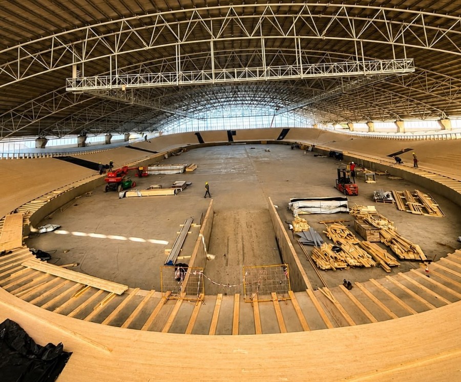 El vel&oacute;dromo, con un avance de obra del 90%, forma parte del plan de infraestructura urbana ligada a los Juegos Suramericanos que transforma el oeste rafaelino.