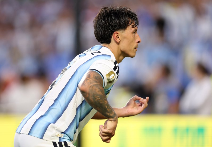 FIGURA. El zaguero jug&oacute; un partidazo.