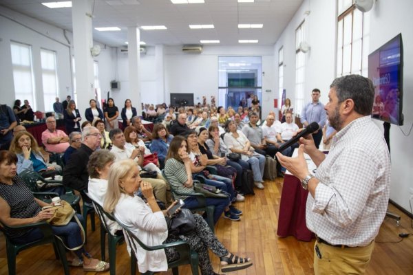 Provincia capacita a personas mayores en herramientas digitales para acceder a servicios p&uacute;blicos y cuidarse de las estafas