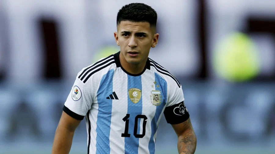 PARECE QUE VUELVE AL PAIS. Almada, tras el Mundial, jugar&iacute;a en River.