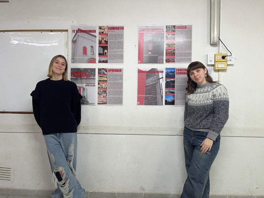 Las alumnas de UCSE en la presentaci&oacute;n de su proyecto.