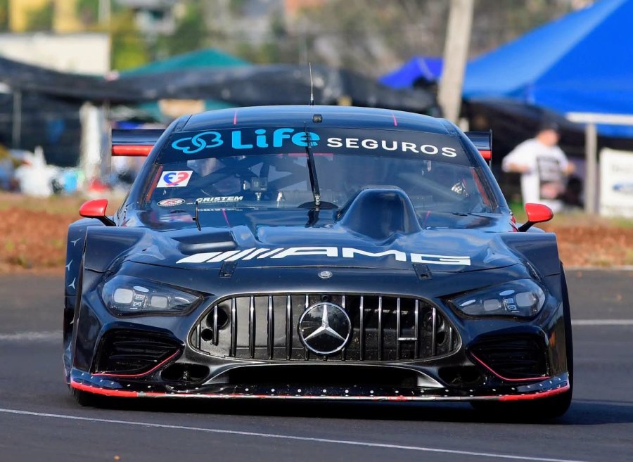 Otto Fritzler le dio la primera pole en el historial a Mercedes Benz