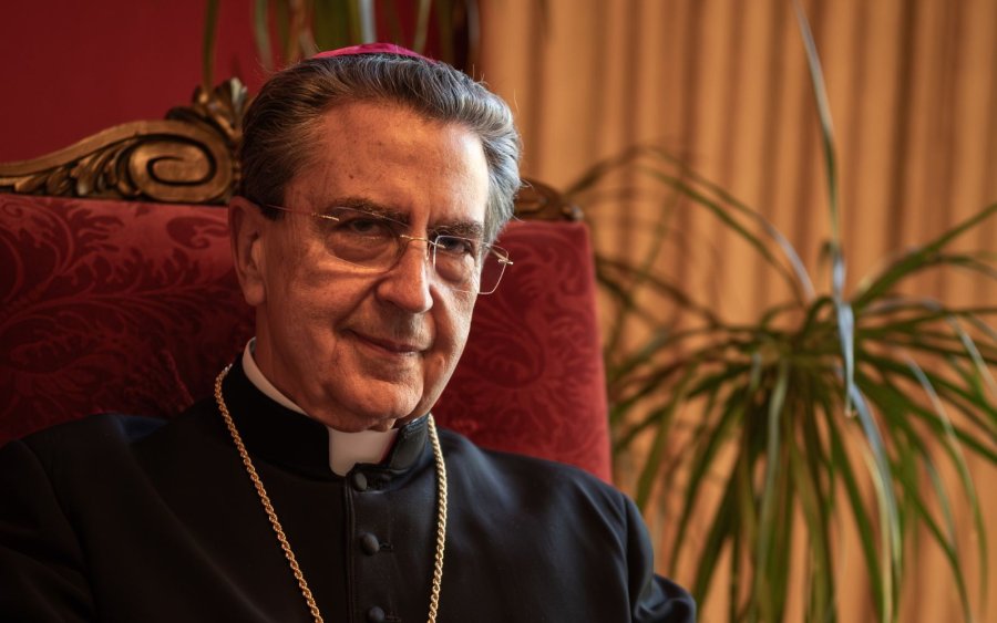 Monse&ntilde;or Miguel Maury.