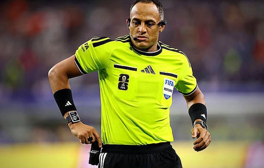 ELFATH. El estadounidense que arbitrar&aacute; la semifinal.
