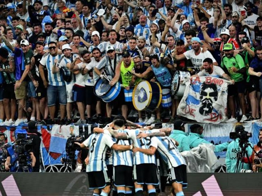 La hinchada argentina es una de las m&aacute;s masivas en el Mundial 2026.