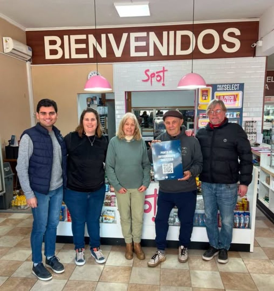 Sencilla ceremonia con la que fue habilitado el estrat&eacute;gico punto de bienvenida.