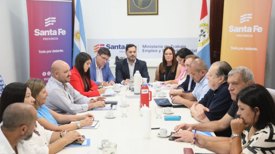VUELVEN LAS NEGOCIACIONES. Los gremios y funcionarios provinciales comenzar&aacute;n ma&ntilde;ana a definir la pol&iacute;tica salarial para lo que resta del a&ntilde;o.