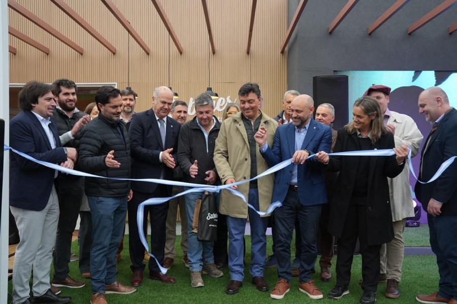 APERTURA. "Trajimos nuestra esencia: la potencia de nuestros productores, la innovaci&oacute;n de nuestra agroindustria y la riqueza de nuestra cultura&rdquo;, destac&oacute; el ministro Gustavo Puccini.