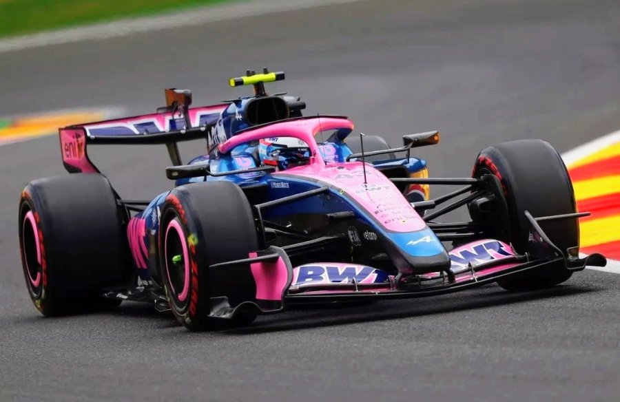Franco Colapinto logr&oacute; el s&eacute;ptimo tiempo en una notable labor en Spa-Francorchamps.