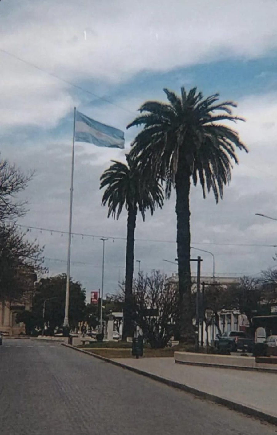 SABADO SIN SOL. La jornada se mantendr&aacute; nublada y podr&iacute;an registrarse algunas lloviznas aisladas en nuestro medio durante las pr&oacute;ximas horas.