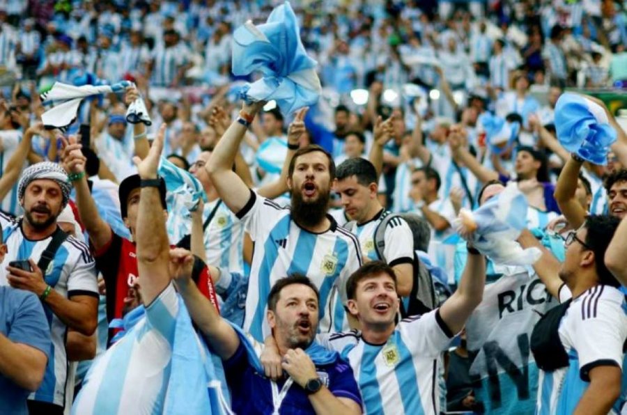 "VIAJEROS INCREPANTES". La cantidad de argentinos que viaj&oacute; en los &uacute;ltimos d&iacute;as a Nueva York para presenciar la final del Mundial 2026 gener&oacute; una demanda adicional millonaria de divisas.