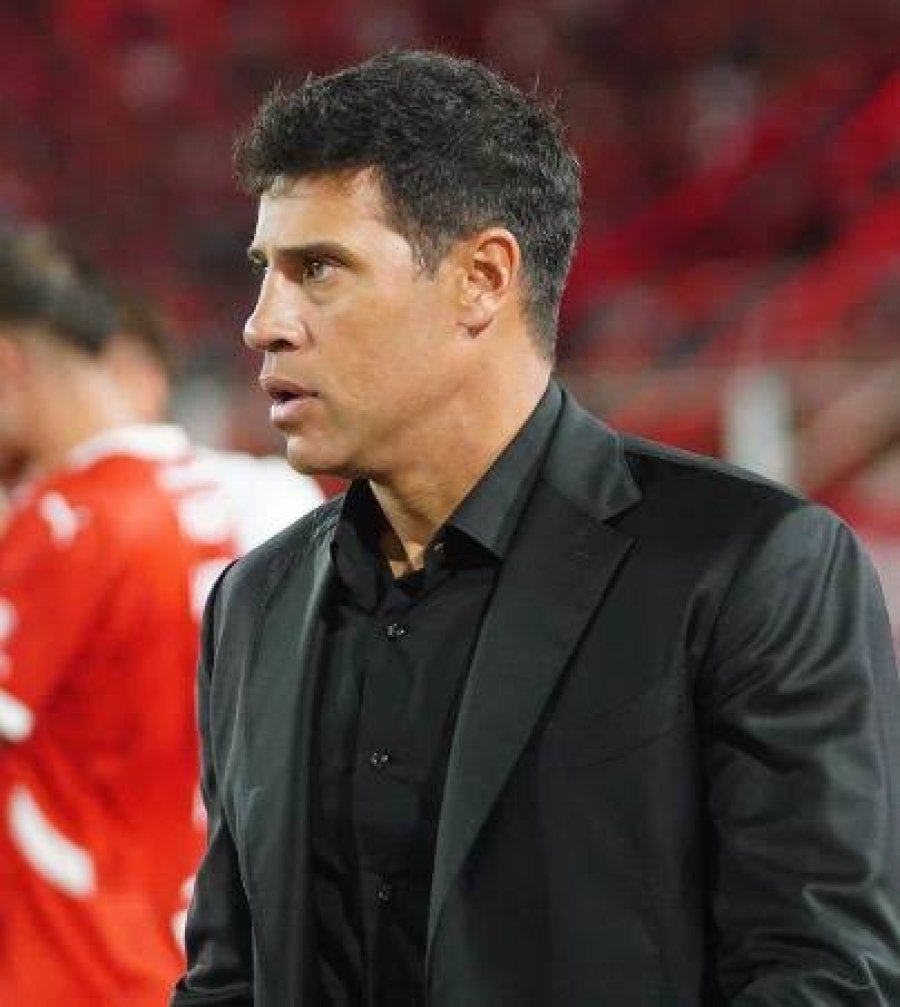 SEBASTI&Aacute;N DOM&Iacute;NGUEZ